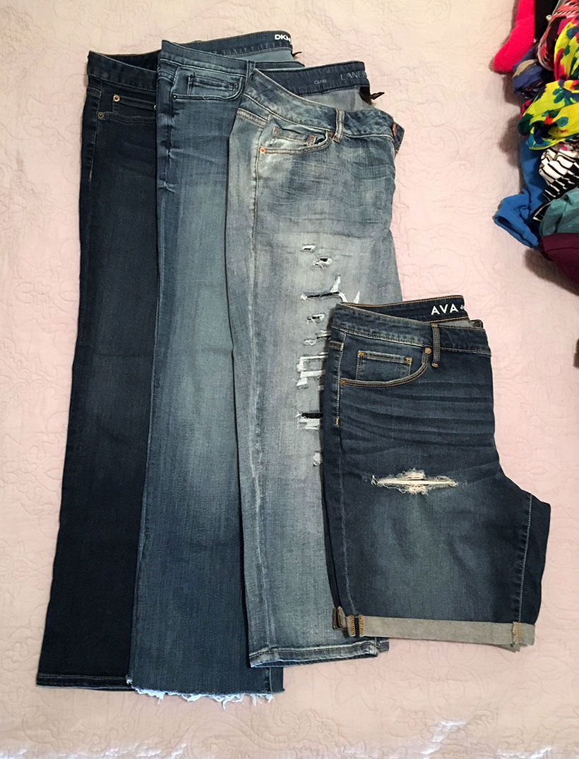 capsule-wardrobe-europe-vacation-jeans