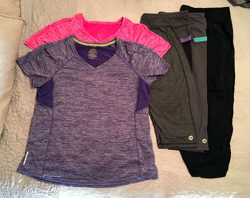 capsule-wardrobe-europe-vacation-workout